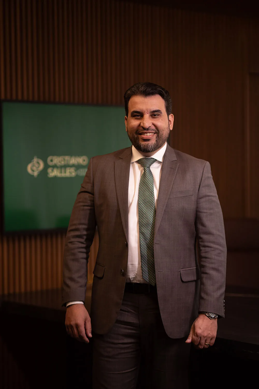 Dr. Cristiano Salles